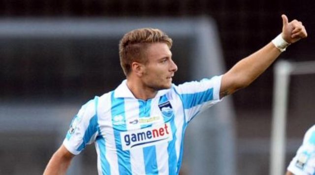Juventus'un 21 yaşındaki golcüsü Ciro Immobile, Serie A takımlarından Genoa'ya transfer oldu.