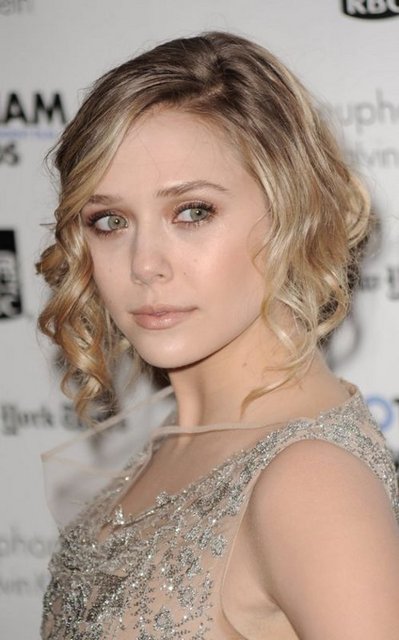 Elizabeth Olsen (22): Genç yaşına rağmen 8 ödül kazandı.