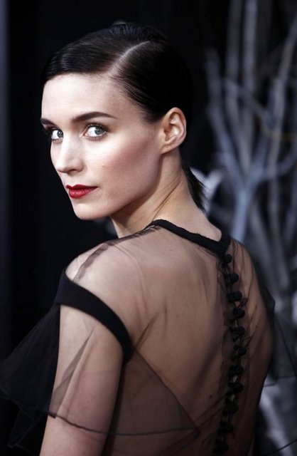 Rooney Mara (26): Ejderha Dövmeli Kız'la "En İyi Kadın Oyuncu" dalında Oscar'a aday.