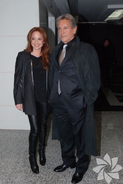 Ayşe Özyılmazel - Neco 