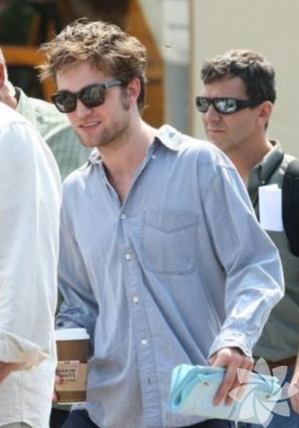 Robert Pattinson