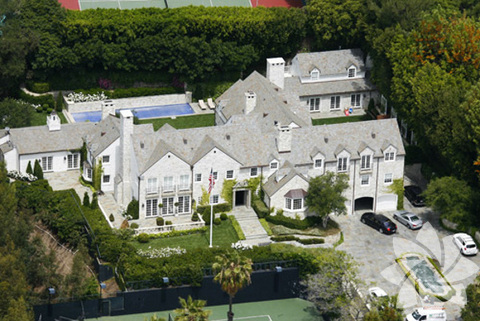 Katie Holmes - Tom Cruise evi