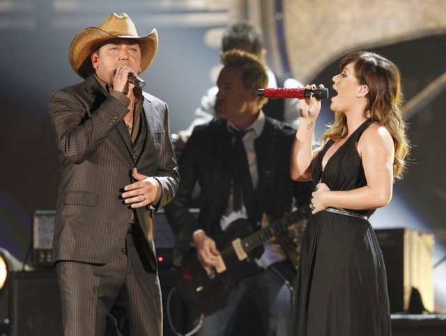 JASON ALDEAN, KELLY CLARKSON 