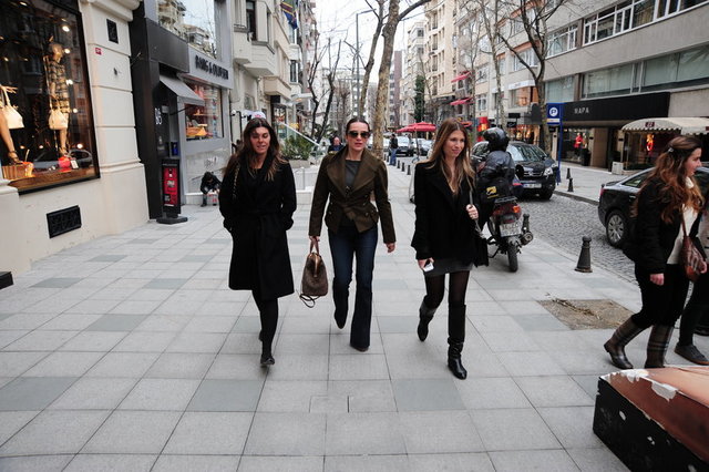 İPEK VAROL, FATOŞ SARIGÜL, DİDEM ANTEBİ 