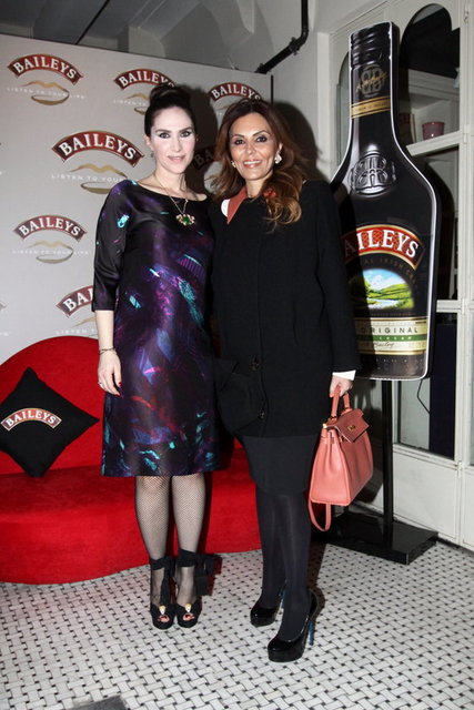 AYŞE KUCUROĞLU, FERYAL GÜLMAN 