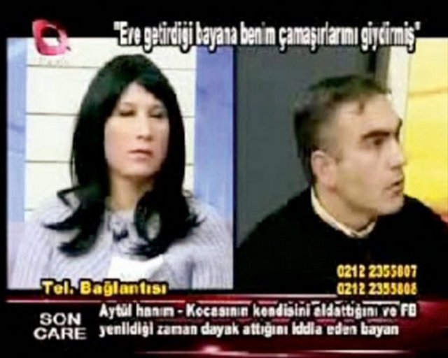 Yalçın Çakır'ın hazırlayıp sunduğu "Acı Umut" her bölümündeki kavgaları ve hıçkırık sesleriyle unutulmazlar arasındaki yerini alıyor. İşte programdaki alt yazılardan birkaç örnek... "Anteni bozulan karımın yanına gidiyor", "Kaldıramıyor, Yalçın Bey", "Kocam arkalarımı ısırıyor"...