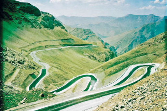 Hüseyin Karabey - @karabey - Yönetmen – iPhone4