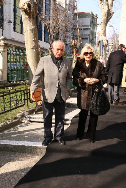 JEFİ KAMHİ, AYŞE BEYAZIT