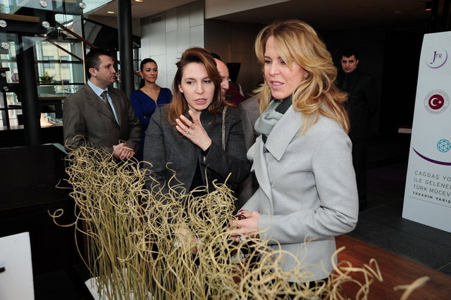 BEYHAN BAĞIŞ, ZEYNEP FADILLIOĞLU