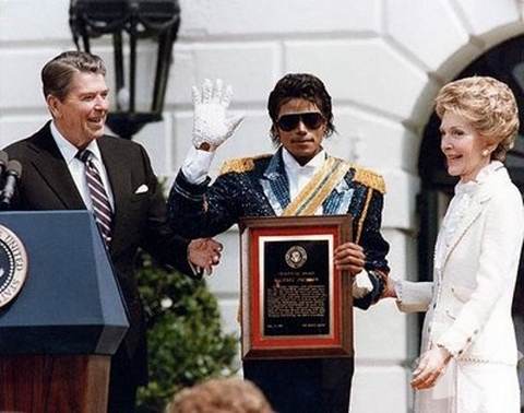 Ronald Reagan - Michael Jackson