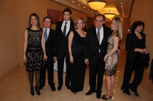 REYHAN, TAYFUN, ERDOĞAN, REVNA YILDIRIM, YELDA DEMİRÖREN 
