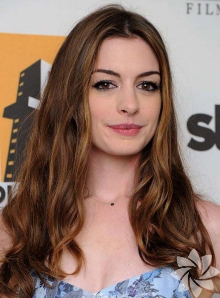 Anne Hathaway