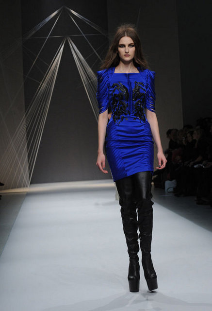 ARZU KAPROL DEFİLESİ 