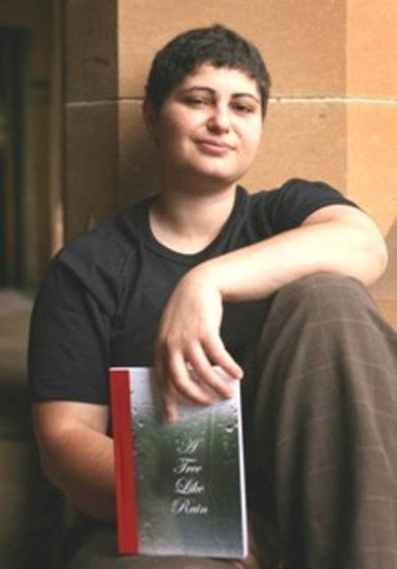 ** Kültür ve Siyasette Feminist Yaklaşımlar dergisi ve Boğaziçi Üniversitesi Kadın Araştırmaları Kulübü (BÜKAK), Ortadoğu ve Kuzey Afrika'da cinsel azınlıklar üzerine çalışmaları ile tanınan aktivist ve akademisyen Samar Habib'i 8 Mart Dünya Kadınlar Günü dolayısıyla İstanbul'da ağırlıyor. Arap ve İslam dünyasında kadın, toplumsal cinsiyet ve cinsellik, sömürgecilik ve queer kuramıyla ilgili birçok çalışmaya imza atan Samar Habib'in "Arap Dünyası ve LGBTiQ Aktivizmi" başlıklı konuşması, 13 Mart Salı, saat 17.30'da, Boğaziçi Üniv. İbrahim Bodur Oditoryumu'nda olacak. Bilgi için: - info@feministyaklasimlar.org