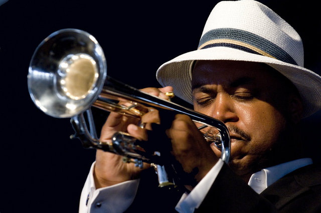 ** İstanbul Jazz Center'da; 13 Mart Salı, saat 21.30'da, Nicholas Payton Group. Giriş: 70, 60 TL. Tel: (212 327 50 50) -  - ** Garajistanbul'da; 12 Mart Pazartesi, sat 21.00'de, "McCoy Tyner Trio with special guest Joe Lovano". Tel: (212 244 44 99)