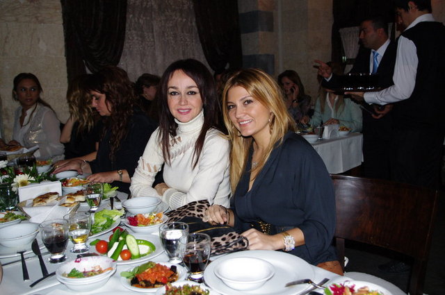 HÜLYA KALYONCU, ASLI ÖZTÜRK PEHLİVANLAR