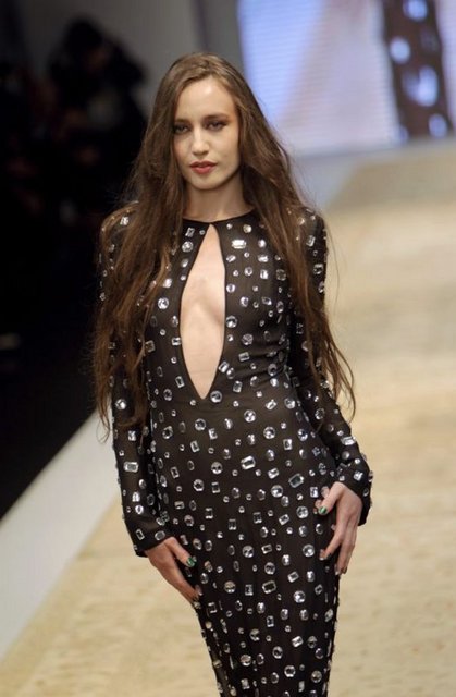 ELIZABETH JAGGER 