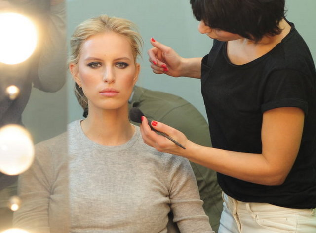 KAROLİNA KURKOVA 
