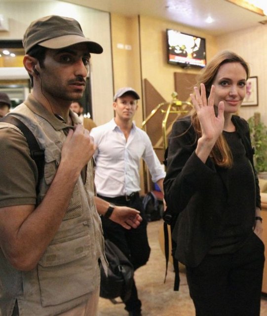 ANGELINA JOLIE 