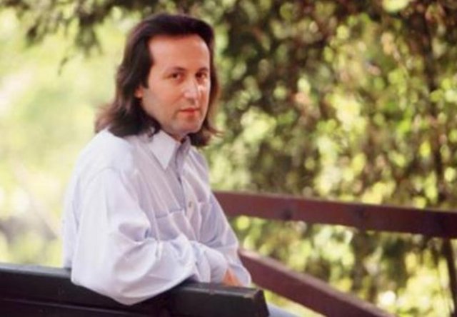 İKİ MEDYUMUN KAVGASI - Bir zamanlar TV programlarının vazgeçilmez konuklarından biriydi Medyum Memiş. -