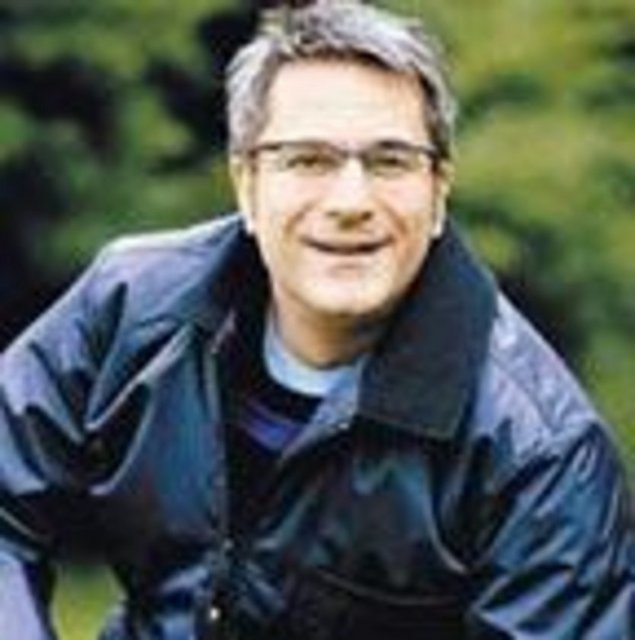 CANLI YAYINDA ŞAKA PAHALIYA PATLADI - Türkiye'de TV tarihine gaflarıyla damga vuranlardan biri de Mehmet Ali Erbil. -