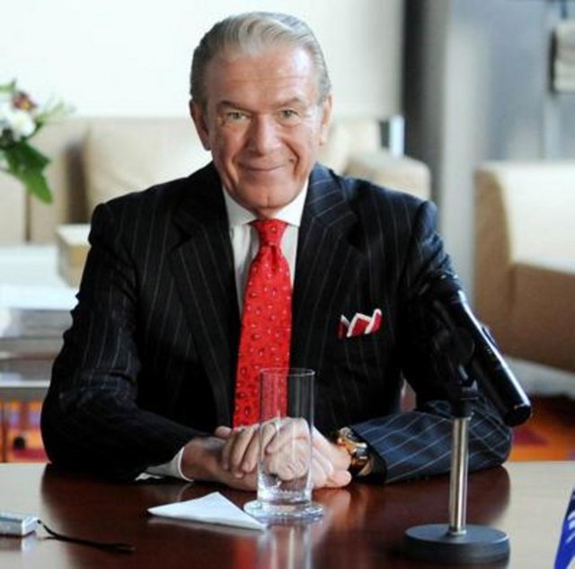 Dündar'ın haber peşindeki bu koşusu uzun süre konuşuldu..