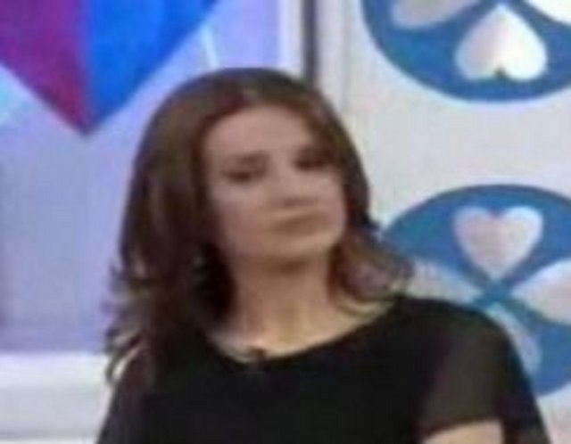 Amsterdam'da yaşayan bir Türk lezbiyen leyici kendisine hemcinsi bir eş arıyordu.