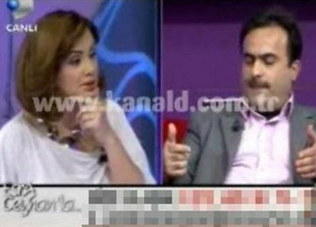 Programa katılan ve 6 yaşından bu yana geleceği gördüğünü iddia eden Sadri Yıldız, bir anda bağırarak yerinden fırladı ve stüdyoda yuvarlanmaya başladı. Olayın ardından Ceyhan soğuk kanlılığını korurken, Yıldız, stüdyodan dışarıya çıkartıldı.