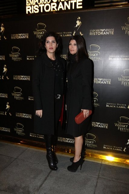 ZEYNEP ÜSTÜNEL
