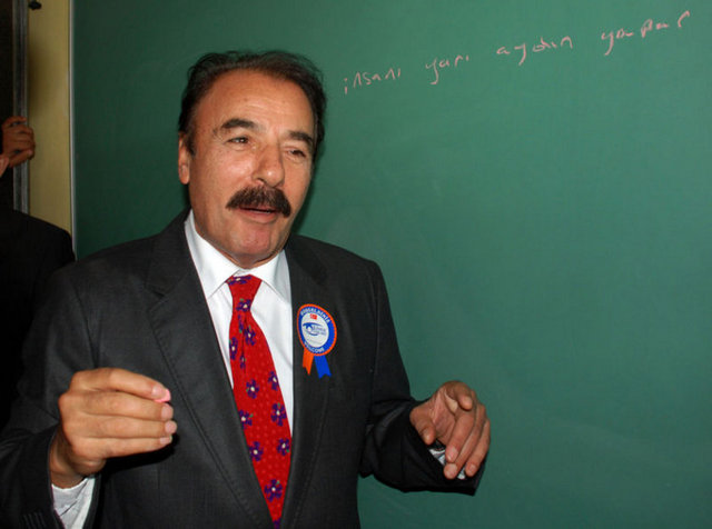 Ferdi Tayfur yılların sanatçısı