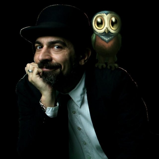 Okan Bayülgen yaptığı televizyon programlarıyla Twitter'da sürekli Trend Topic oluyor