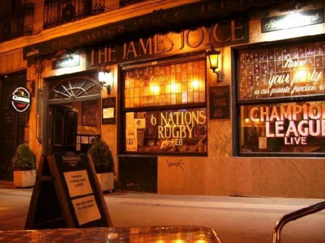 ** James Joyce Irish Pub / Beyoğlu Tel: (212 244 79 70)