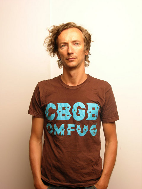 ** Borusan Müzik Evi'nde; 17 Mart Cumartesi, saat 21.30'da, Nova Muzak Series – Hauschka. Giriş: 25, 20 TL Tel: (212 336 32 71) -  - ** Jolly Joker İstanbul'da; 17 Mart Cumartesi, saat 22.00'den sonra Emre Aydın. Giriş: 50 TL. Tel: (212 249 07 49) -  - ** Bursa Resimli Bar'da; 16 Mart Cuma, saat 22.00'de, Jehan Barbur. Giriş: 23 TL. Tel: (224 442 88 15)