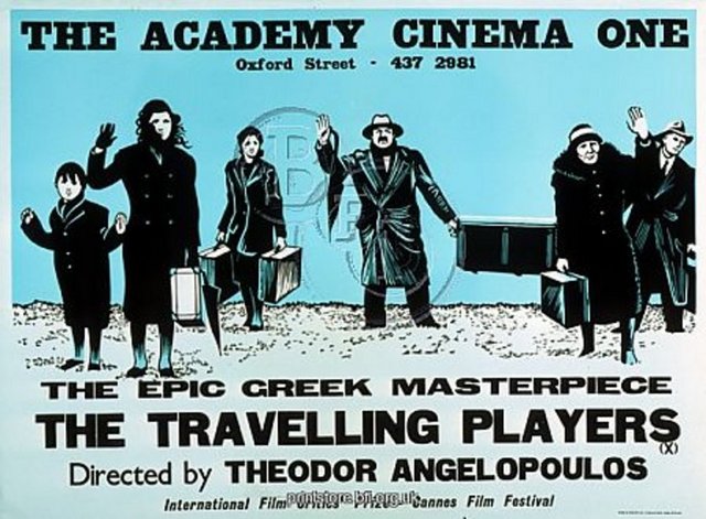 4-Kumpanya (O Thiasos / The Travelling Players) (1975) -  - Metaxt ailesinin faşizm, nazizim ve komunizme karşı sürdürmeye çalıştığı yaşamı 1929-1952 arasında Angelopoulos'un gözünden perdeye aktarılıyor. Yakın zamanda kaybettiğimiz üstadın çok sevdiği bir 'siyasi alegori' ile ve 'plan sekanslar' eşliğinde 230 dakikalık bir sinemasal başkaldırı diyebiliriz.