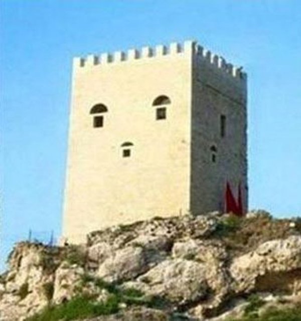 Restorasyonu yapanlar ise bir fotoğrafa bakarak yorum yapılmasına tepki gösterdi. Restorasyonun tamamen kurallara uygun yapıldığını vurguladı.