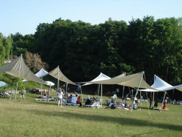 POLONEZKÖY - İstanbul'a 25 km uzaklıkta. Şehrin karmaşasından uzak, doğayla baş başa, keyifli bir yemek, yemyeşil doğanın içinde huzur dolu anlar geçirebileceğiniz bir yer.