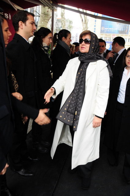 TANSU ÇİLLER