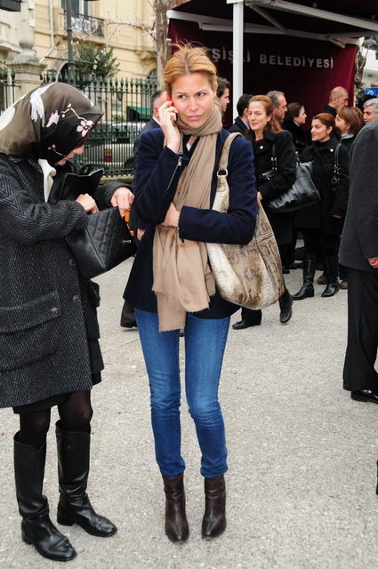 TANSA EKŞİOĞLU