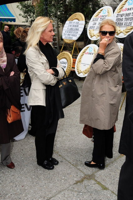 BETTINA MACHLER, CANDAN KIRAMER