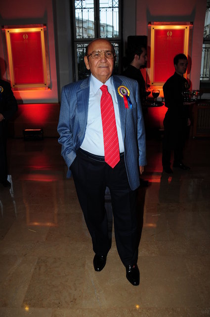 MUSTAFA ÖZKAN