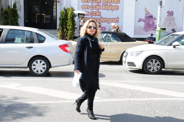 LİNDA KUYUMCUYAN