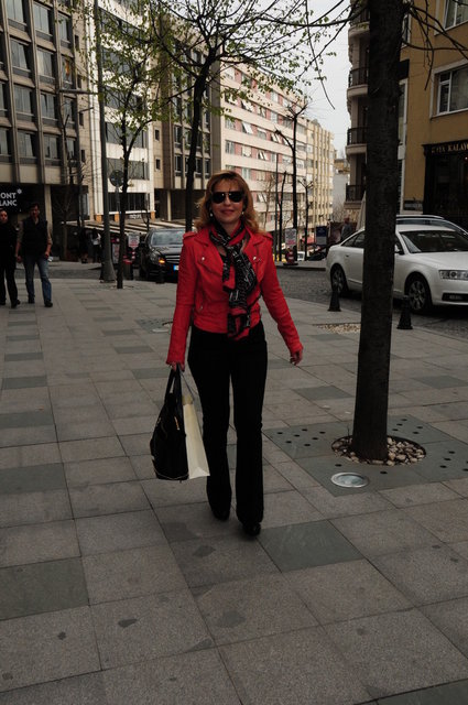 NESLİHAN SABANCI