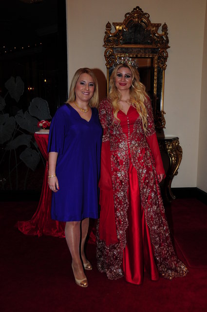ARZU CAN, MANOLYA DEMİRÖREN