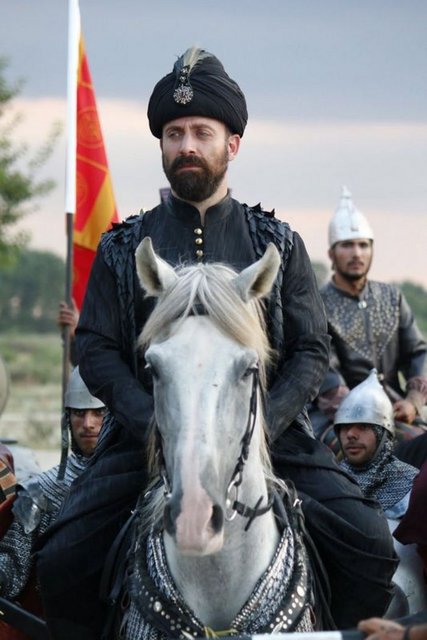 AD:  Halit Ergenç - OY: 6 bin 201 - FİLMİN ADI: Muhteşem Yüzyıl