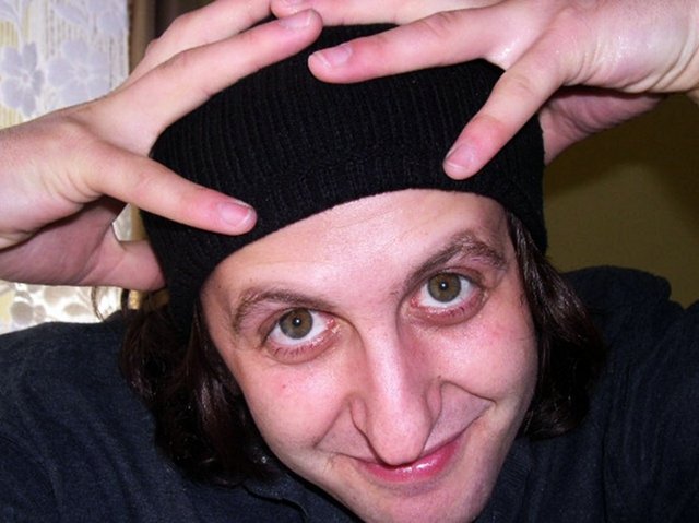 DİZİ ADI: Seksenler - OYUNCU ADI: İlker Ayrık  - OY: 2 bin 594