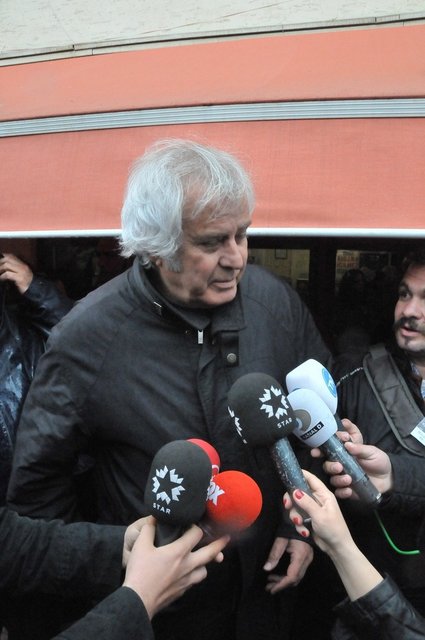 TARIK AKAN