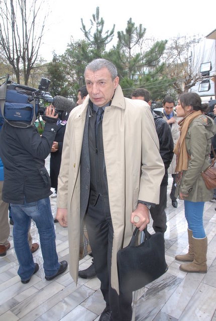 KAMİL KEHALE