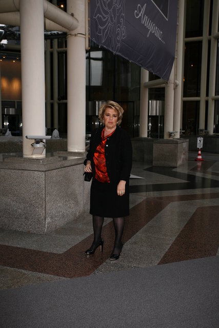 JALE ÖZTARHAN