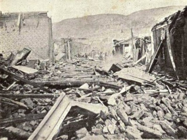 9 büyüklüğündeki depremin yarattığı tsunmai Havai adaları kıyılarına kadar ulaştı. Depremde hiç can kaybı olmadı.