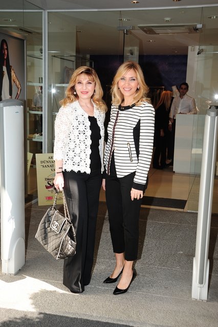 NESLİHAN SABANCI, ARZU SABANCI